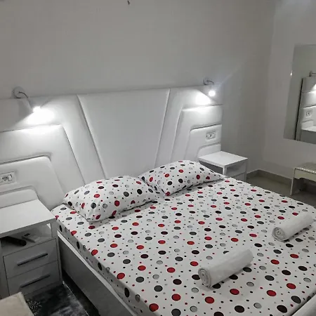 Daire Romance Apartments Tiran