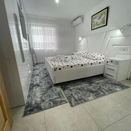 Romance Apartments Daire Tiran